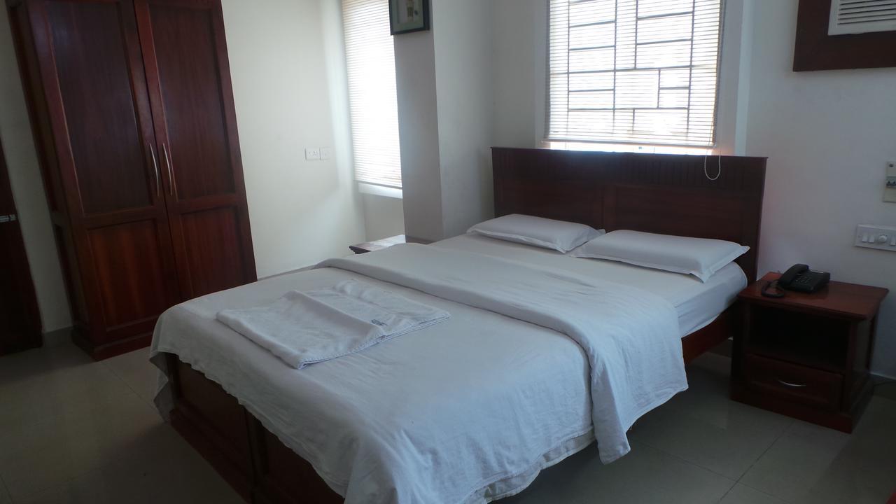 Kooloth Lake View Residency Coimbatore Exterior foto